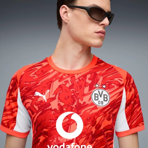 Preview: Borussia Dortmund Goalkeeper Jersey red - 2025-26