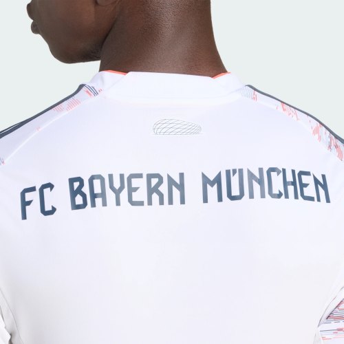 Preview: FC Bayern München Auswärts Trikot - 2025-26 Preview: FC Bayern München Auswärts Trikot - 2025-26